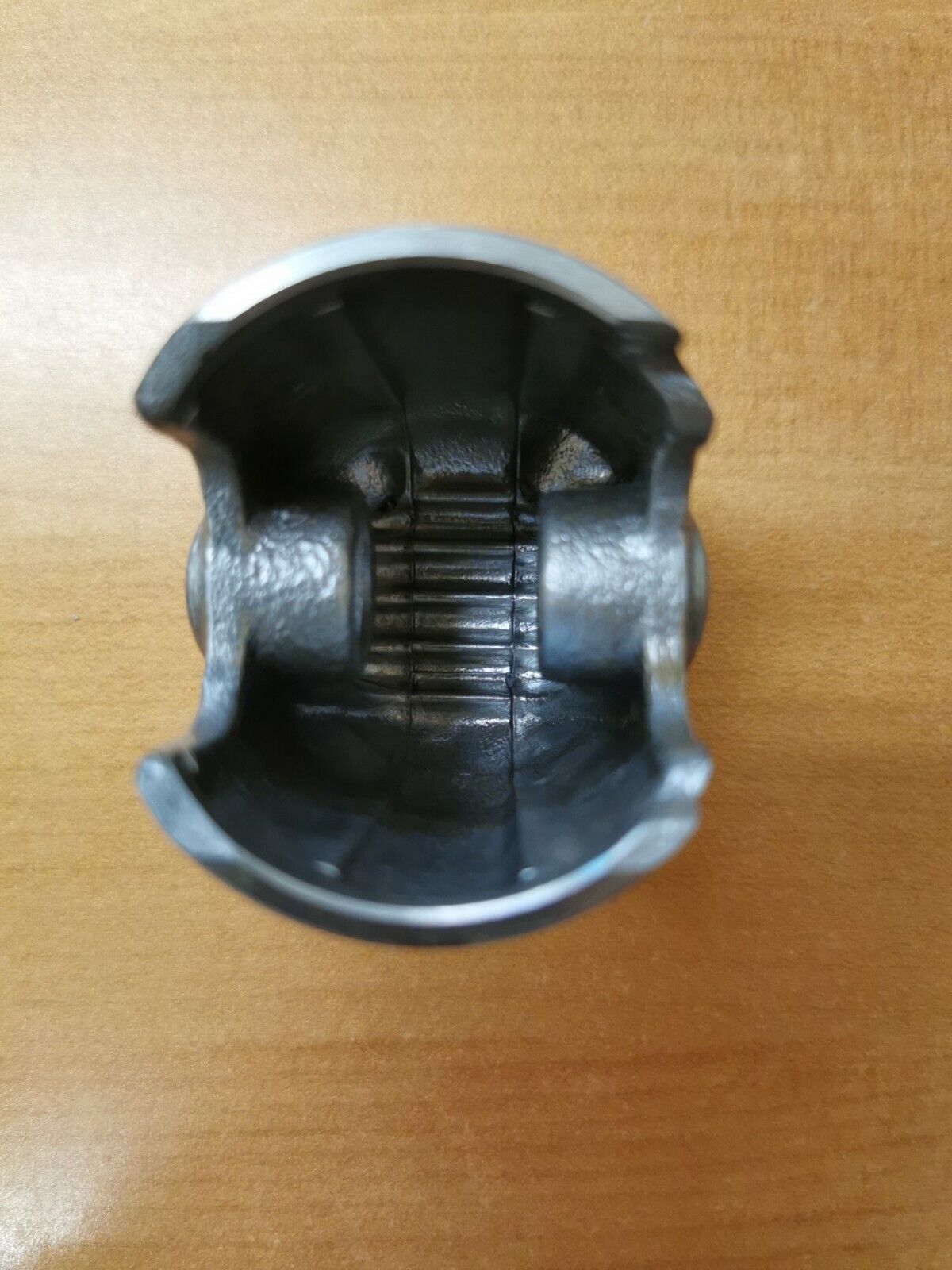 NOS SUZUKI PISTON 12110-35623-050 Superseded by 12100-35620-050 S7