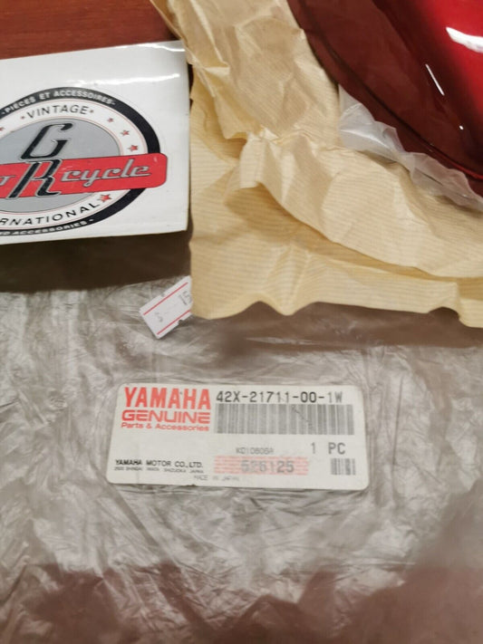 NOS Yamaha XV700 XV1000 SIDE COVER 1 ROMANESQUE CRIMSON 42X-21711-00-1W Y88
