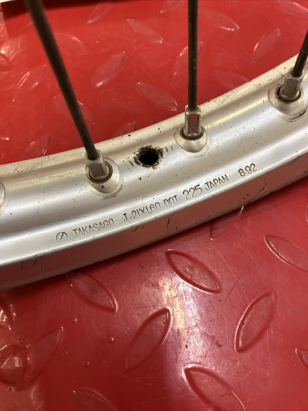 Suzuki RM125 1993 front wheel hub rim RM250 54111-27C00