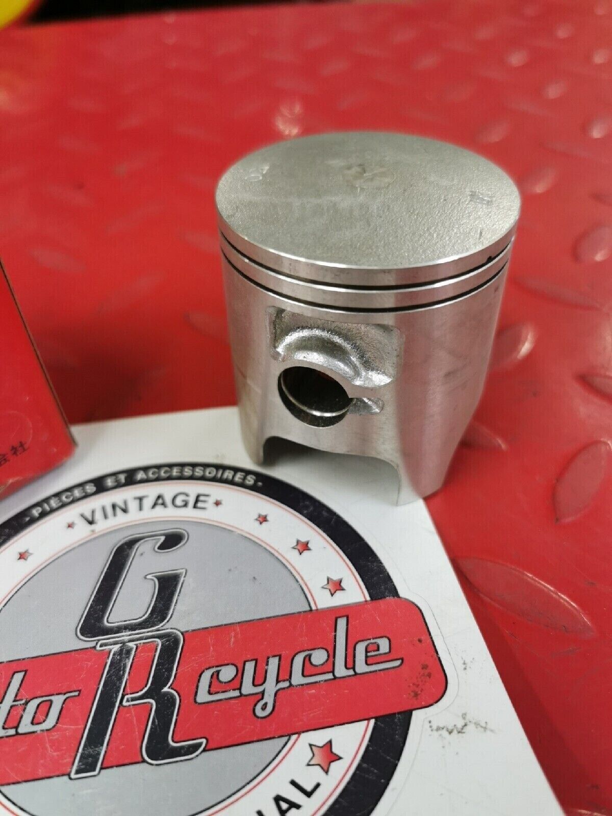 NOS HONDA PISTON OVER SIZE 0.50 13103-KA3-760 H38