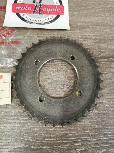 NOS HONDA C95 CA95 SPROCKET 36T 41201-201-000 H83