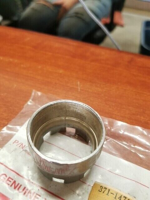 NOS Yamaha XS500 XS650 MUFFLER JOINT NUT 371-14713-00-00 Y153