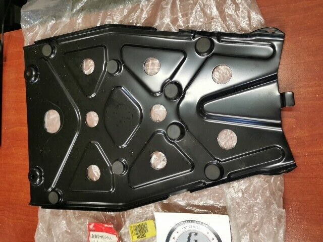NOS Honda 1988 - 1992 TRX300FW ENGINE GUARD 50360-HC5-000 H103