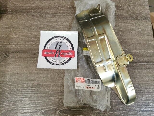NOS YAMAHA YFM350FWE YFM350FWH YFM400FWB COVER REAR FENDER 2HR-2163F-00-00 Y104