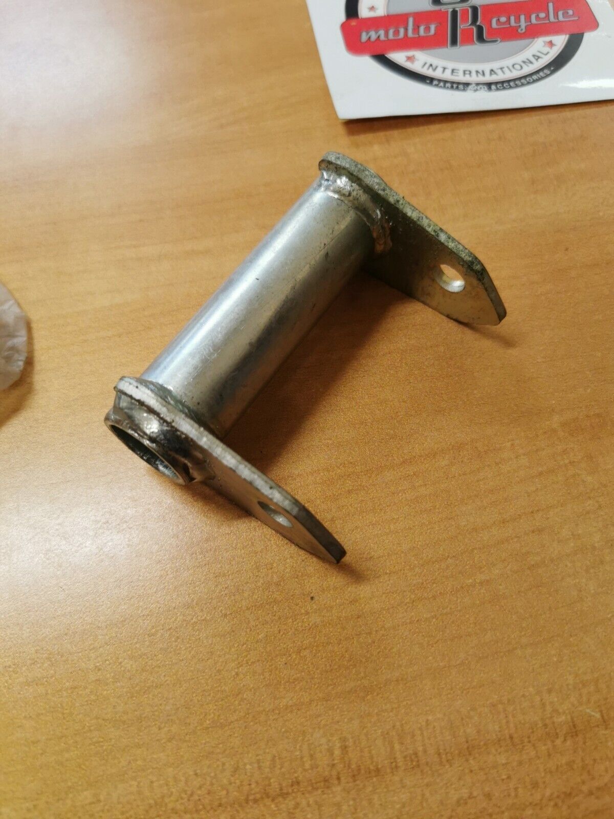 NOS YAMAHA YSR50 1988 BRAQUET ENGINE LOWER 2AL-21489-00 Y44