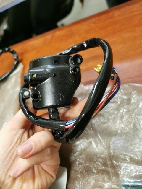 NOS Yamaha HANDLE SWITCH 584-83963-00-00 & 584-83973-01-00 SUB 1H7-83973-10 Y115