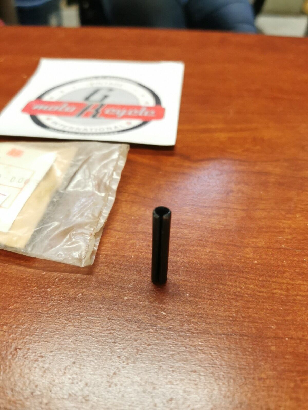 NOS Honda CB750K F PIN (6X35) 28256-300-000 H33