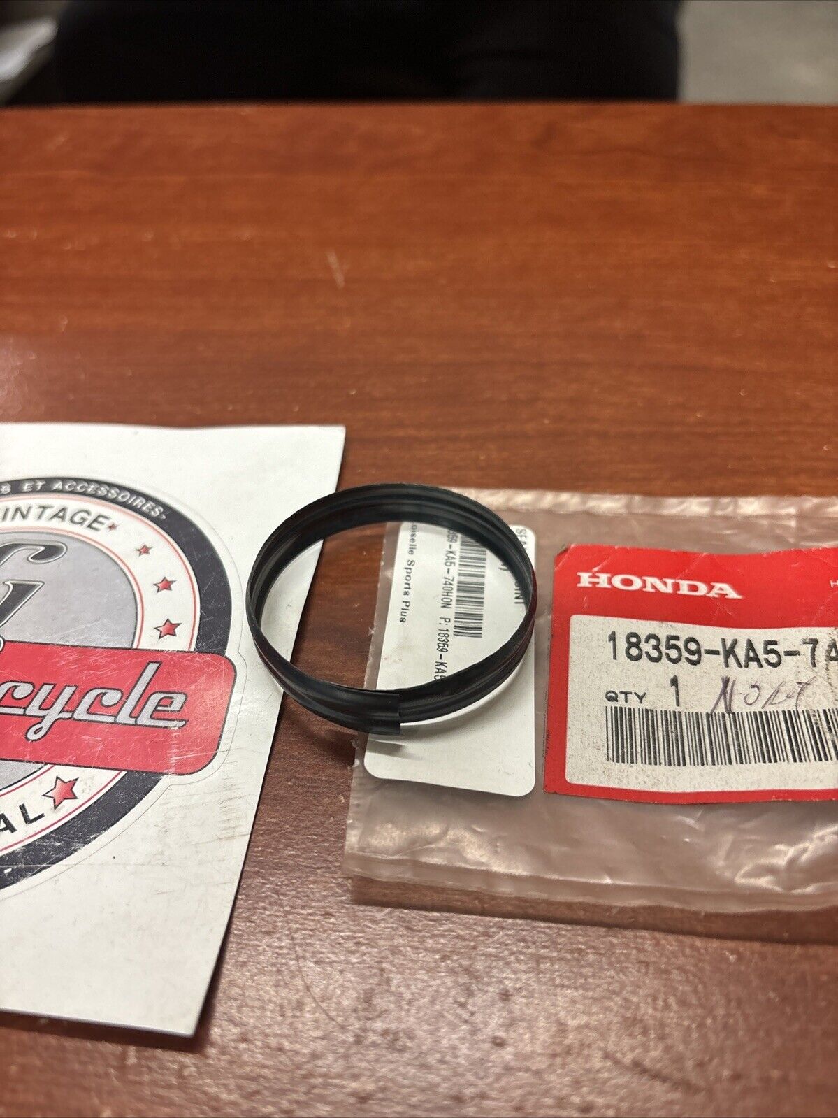NOS Honda 1984 CR500R EXHAUST JOINT SEAL 18359-KA5-740 H171
