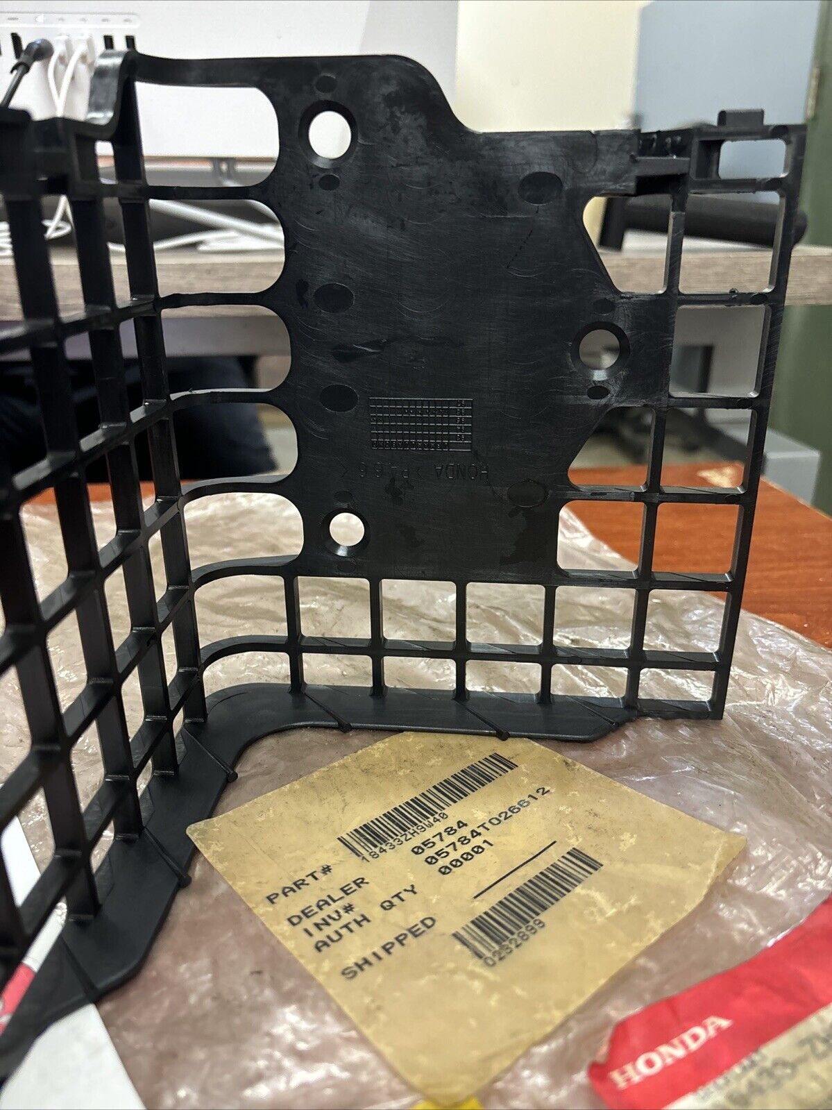 NOS Honda GX240 GX270 MUFFLER COVER 18433-ZH9-W40 SUB 18433-ZK9-W40 H173
