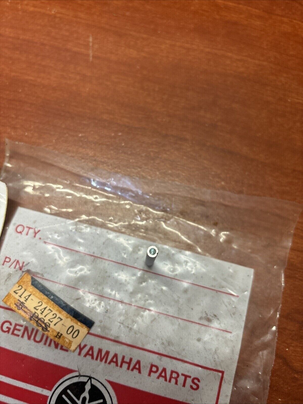 NOS Yamaha AT1 CT1 DT1 SEAT FITTING PIN 214-24727-00-00 SUB 90249-04068-00 Y182