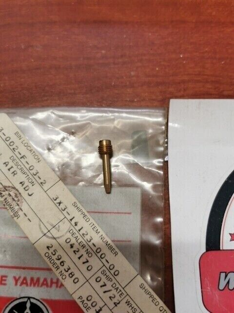 NOS Yamaha 1980 1981 YT125 AIR ADJUSTING SCREW 3X3-14123-00-00 Y144