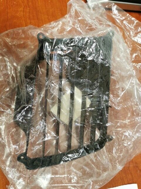 NOS Honda GL1500 LEFT SIDE UNDER COWL LOUVER 64295-MN5-000 H106