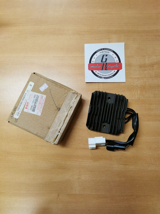 NOS SUZUKI  VLR1800 VZ1500  RECTIFIER  32800-10G10-RX0 S9