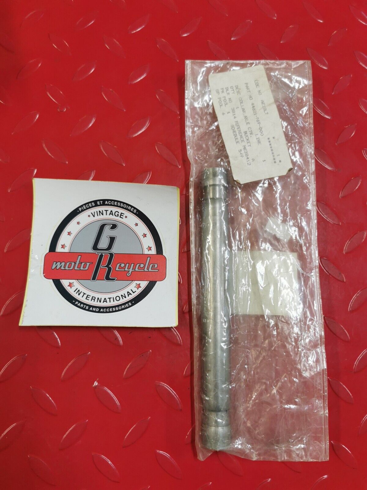 NOS HONDA ATC200 1984 COLLAR FR AXLE CENTER 44621-969-000 H15