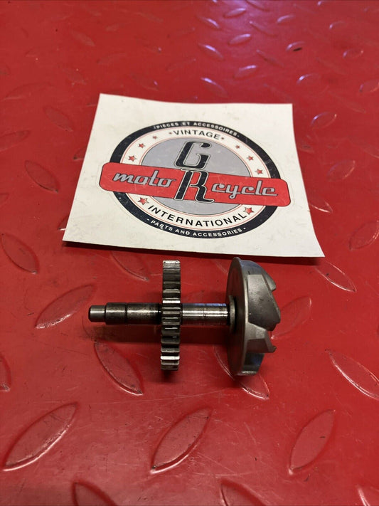 Kawasaki KX125 1987 Water pump water pump shaft gear impeller 1985 1986