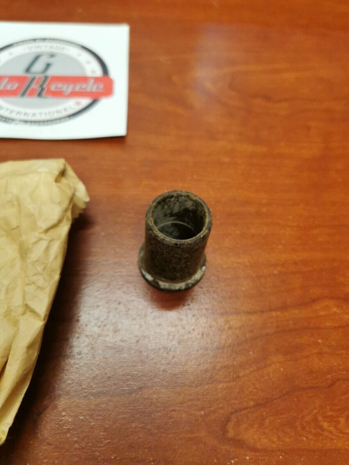 NOS Yamaha SPECIAL NYLON BUSHING 90386-22096-00 Y68