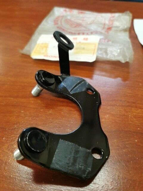 NOS Honda CB350F METER BRACKET 37211-333-008 H86