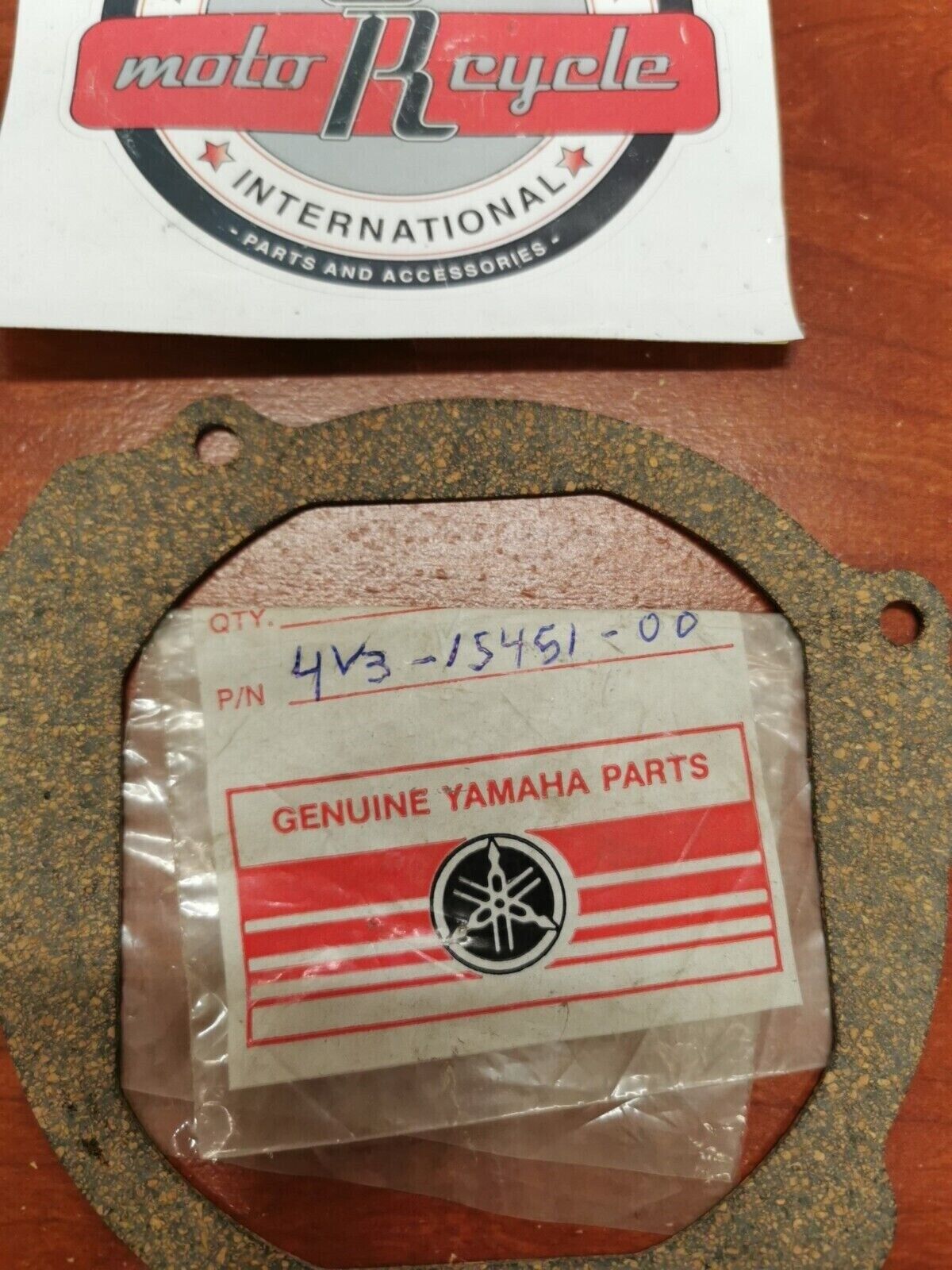 NOS Yamaha 1980 YZ250 CRANKCASE COVER GASKET 4V3-15451-00-00 Y100