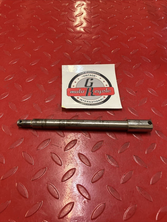 Yamaha RD400 1977 Front wheel axle bolt 1976 1978 2