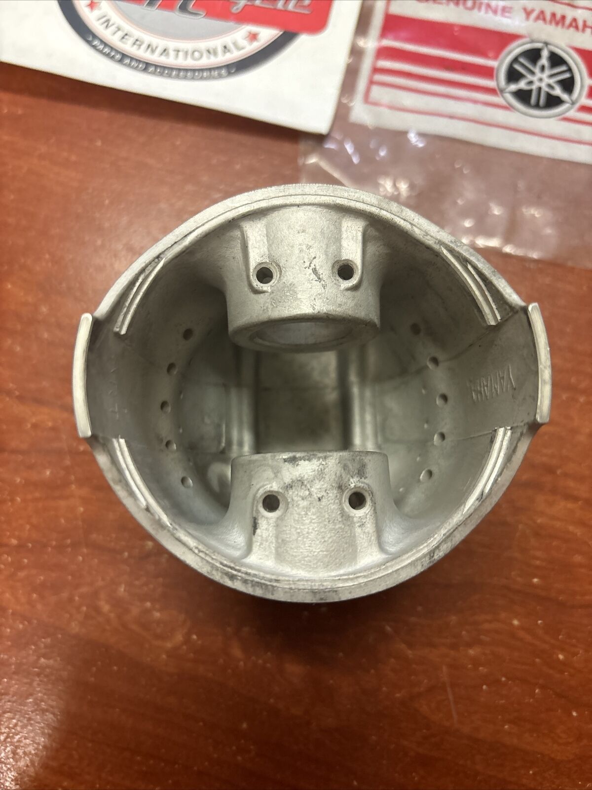 NOS Yamaha TX650 XS650 PISTON O/S 0.50 447-11636-00-00 SUB 447-11636-01-00 Y175