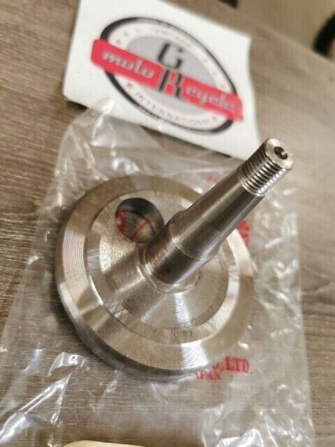 NOS HONDA C110 C115 CRANKSHAFT LEFT 13321-011-010 H95