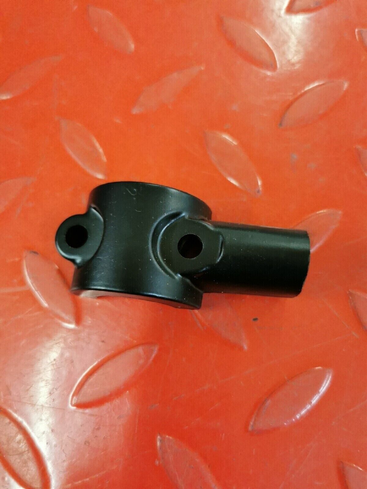 NOS SUZUKI MASTER CYLINDER HOLDER 59671-45100 S11