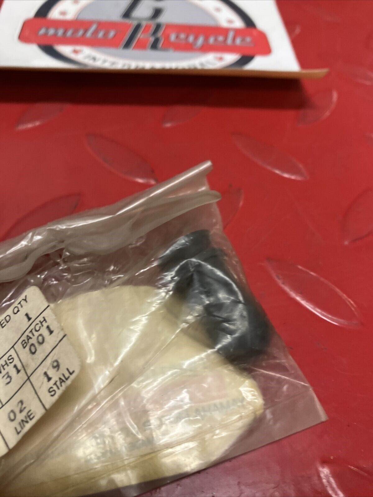 NOS YAMAHA PLUG BLIND 1AA-13569-00-00 Y66