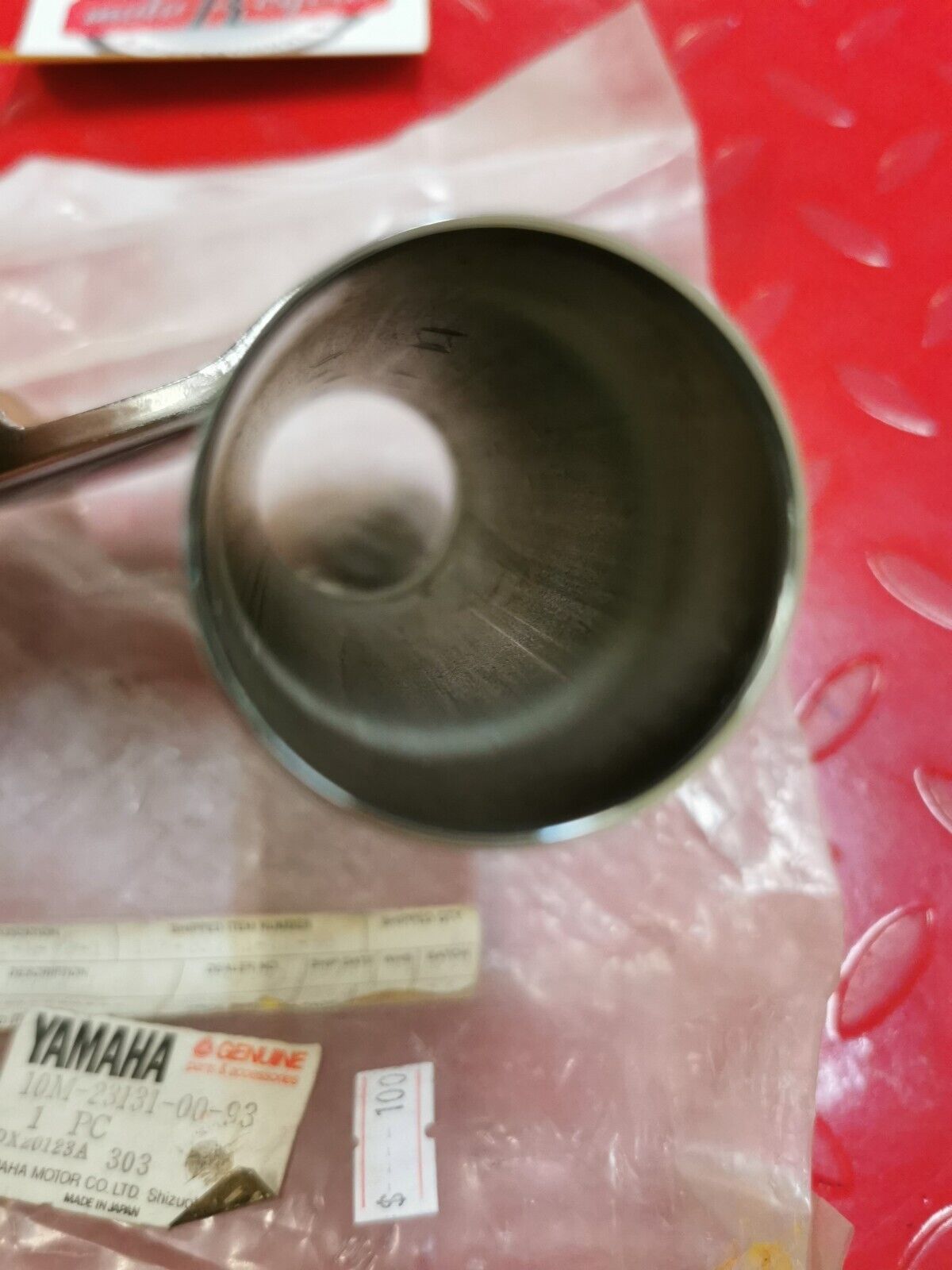 NOS Yamaha XJ1100 1982 COVER UPPER 1 CHROME PLATED 10M-23131-00-93 Y19