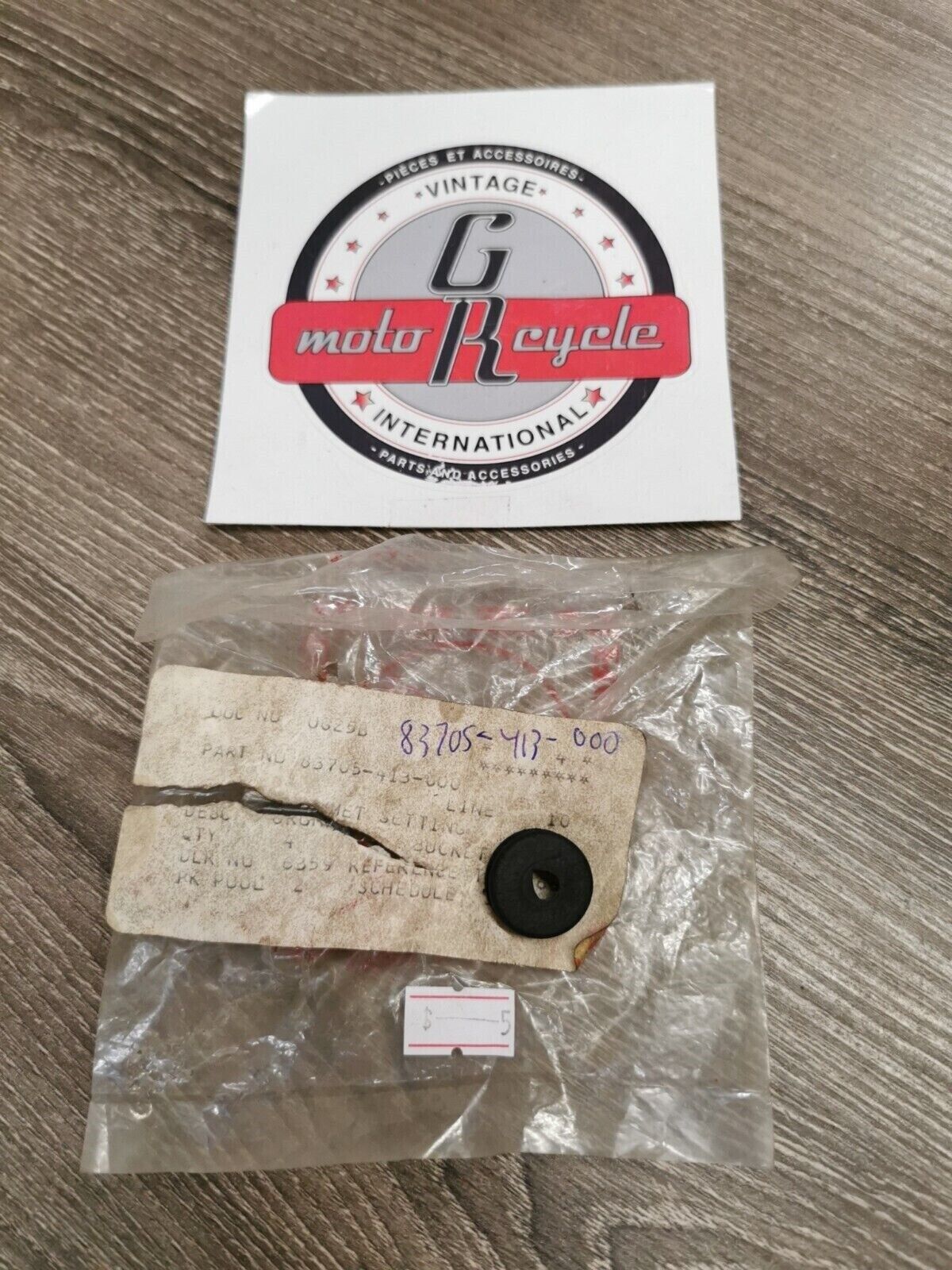 NOS HONDA GROMMET 83705-413-000 H53