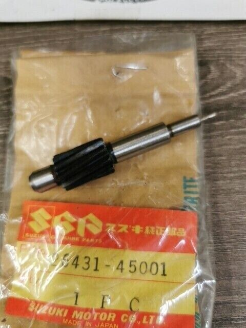 NOS SUZUKI GR650 GS100 GS1100GL GS400 GEAR TACHOMETER DRIVEN 26431-45001 S56