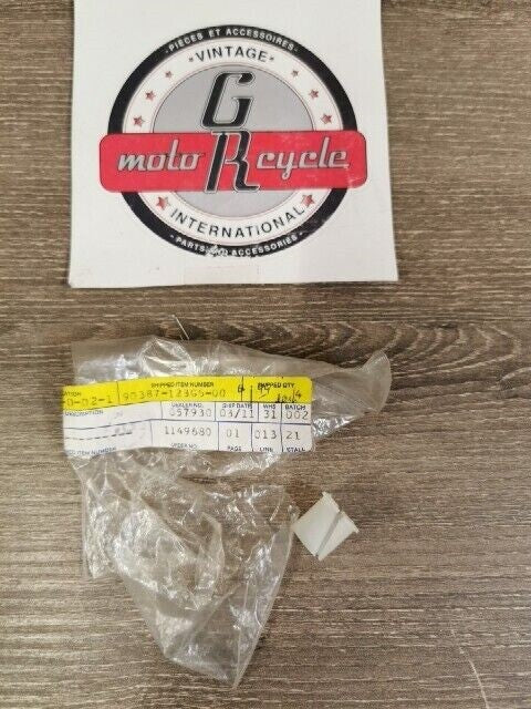 NEW NOS YAMAHA SR540M VX600STU VX500STU EX570S COLLAR 90387-123G5-00 Y108