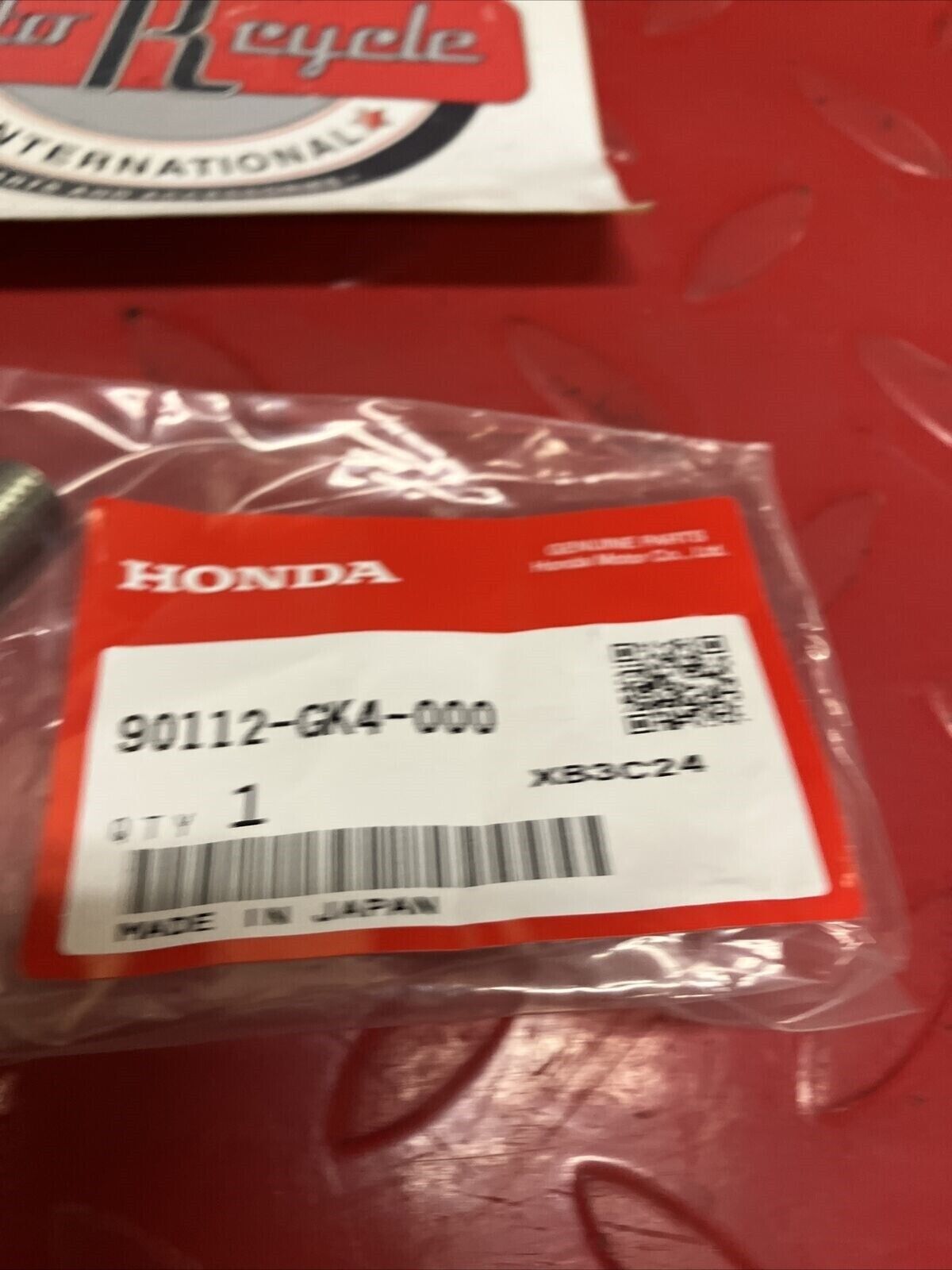 NEW Honda CR250R CR500R CYLINDER HEAD HANGER BOLT FLANGE 10X53 90112-GK4-000 H99