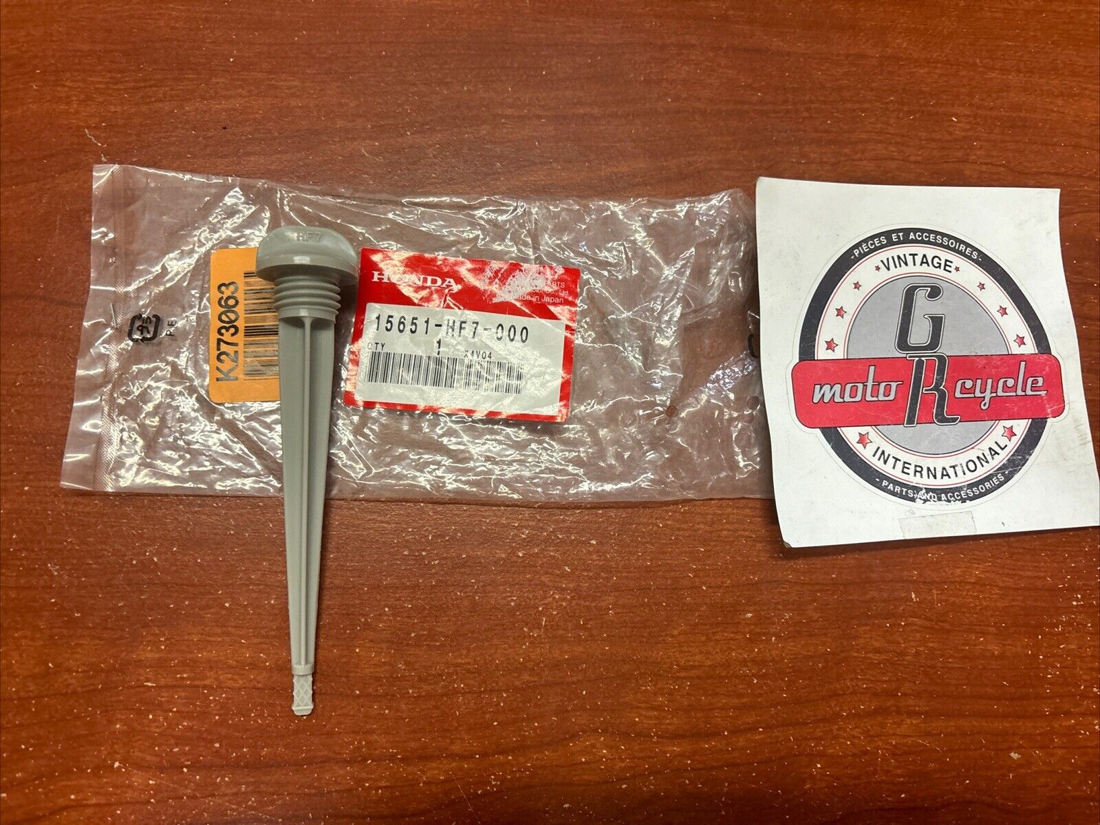 NOS Honda C100CM TRX90 TRX90EX TRX90X OIL LEVER GAUGE 15651-HF7-000 H140