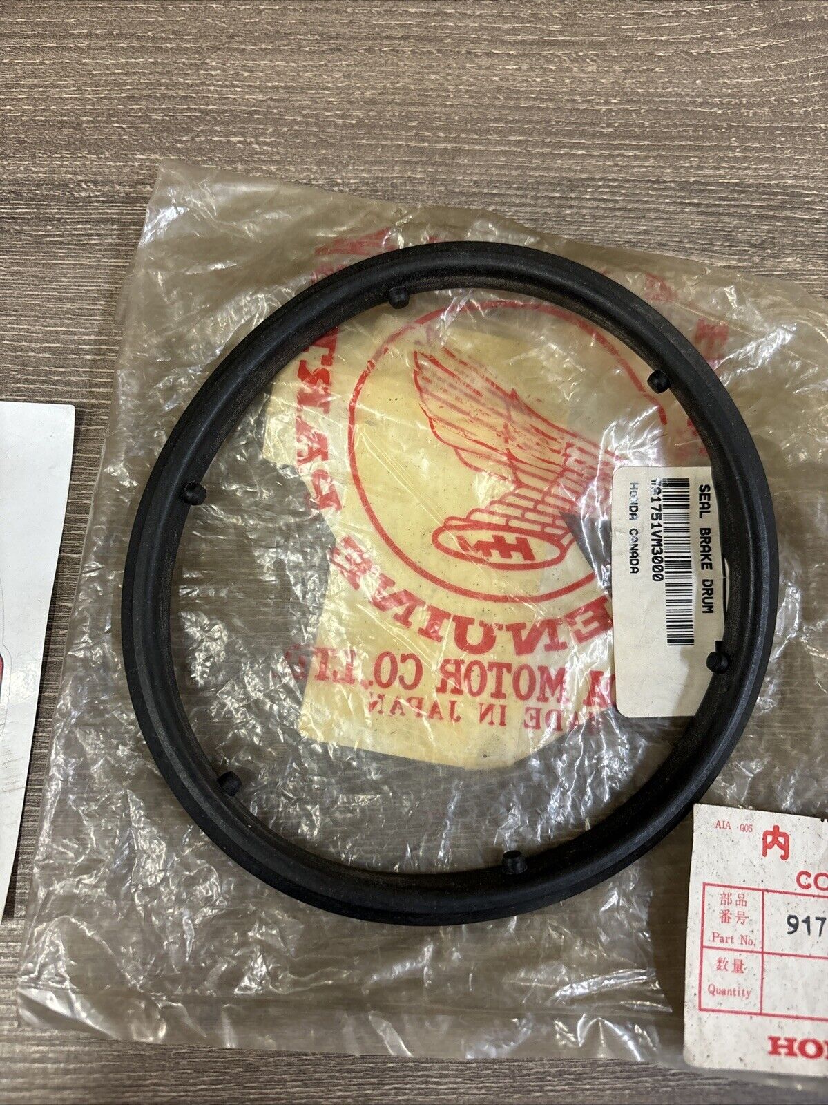 NOS Honda 1984 1985 ATC200M BRAKE DRUM SEAL 91751-VM3-000 H137