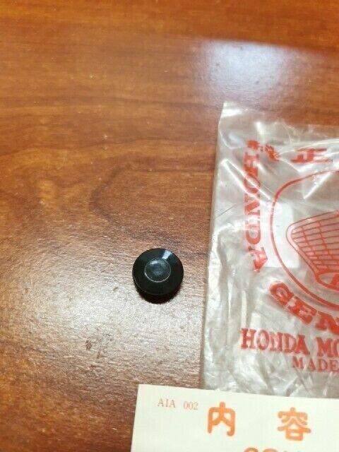 NEW NOS Honda CB1000R CB250 CB400 CB450S SOCKET BOLT CAP 91456-371-770 H90
