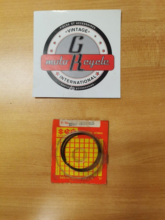 NOS SUZUKI  RM100 1977 - 1981  RING SET PISTON  12140-41610-025  S8