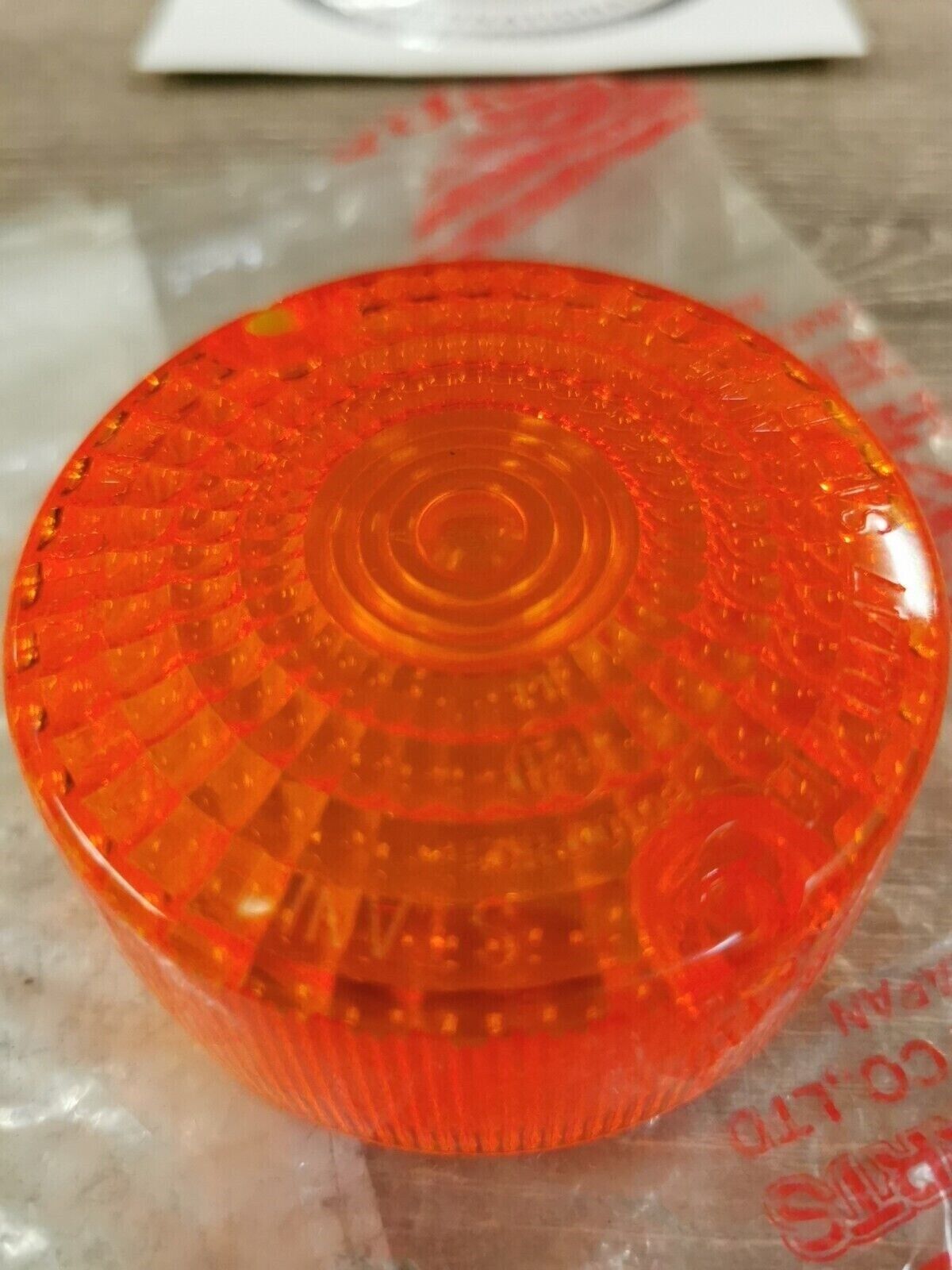 NEW NOS HONDA CB450SC CM250C 1982 - 1985 TURN SIGNAL LENS  33402-KB4-013  H48