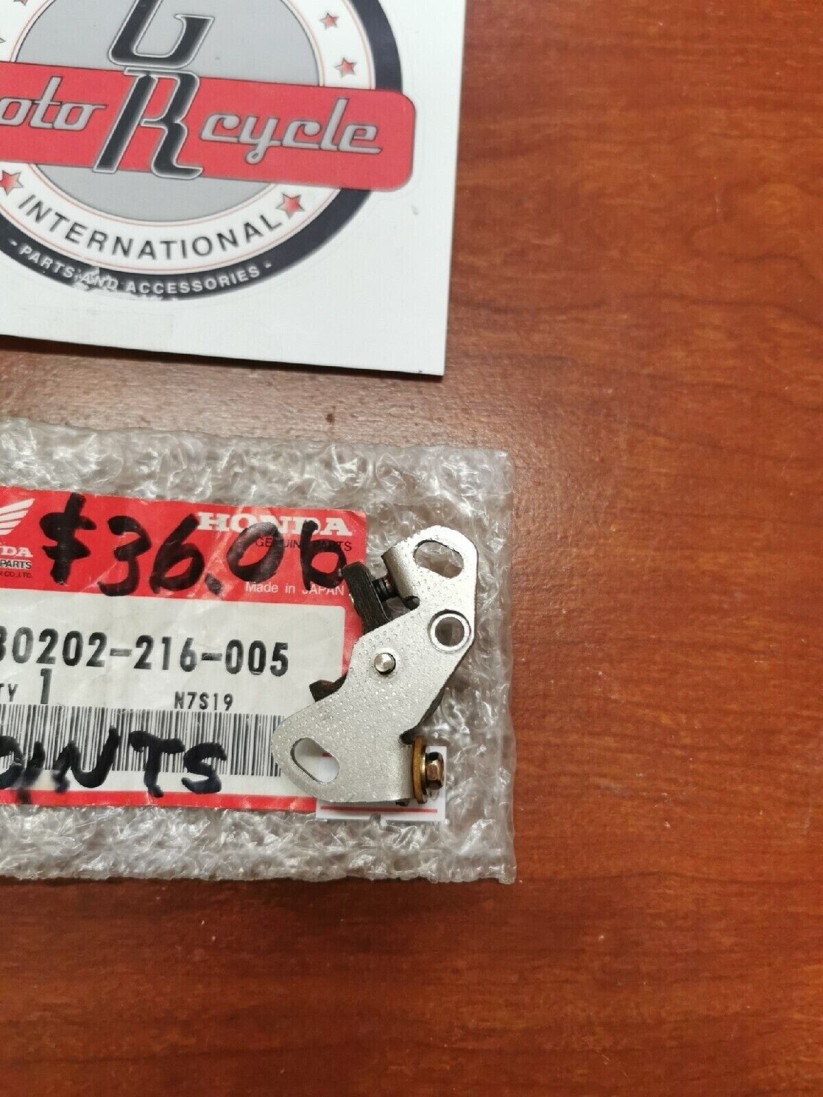 NOS Honda CL200 CB200 CA175 CL175 CB175 POINTS 30202-216-005 H34