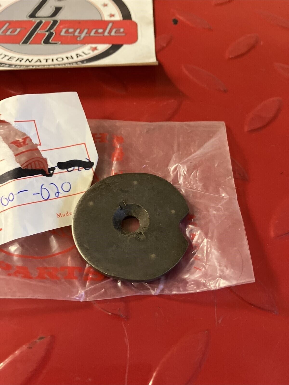 NOS HONDA CB750 PLATE NEUTRAL STOPPER 24441-300-020 H24