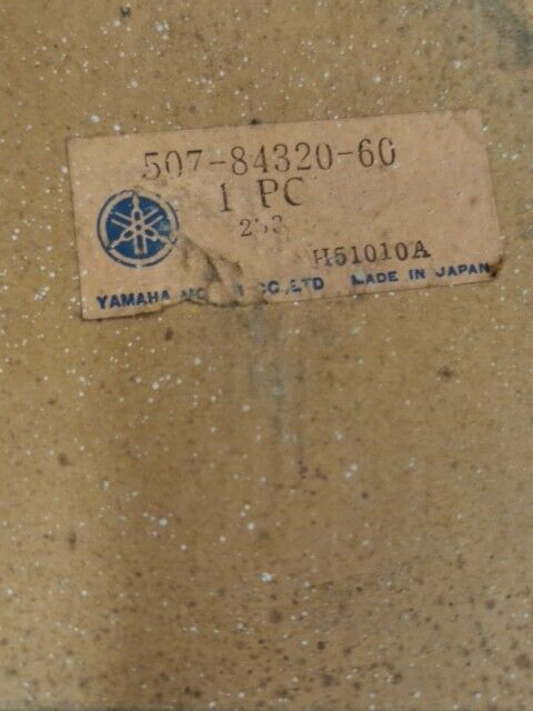 NOS YAMAHA RD200C RD125B RD125C 1975 - 1976 LENS ASSY 507-84320-60-00 Y130