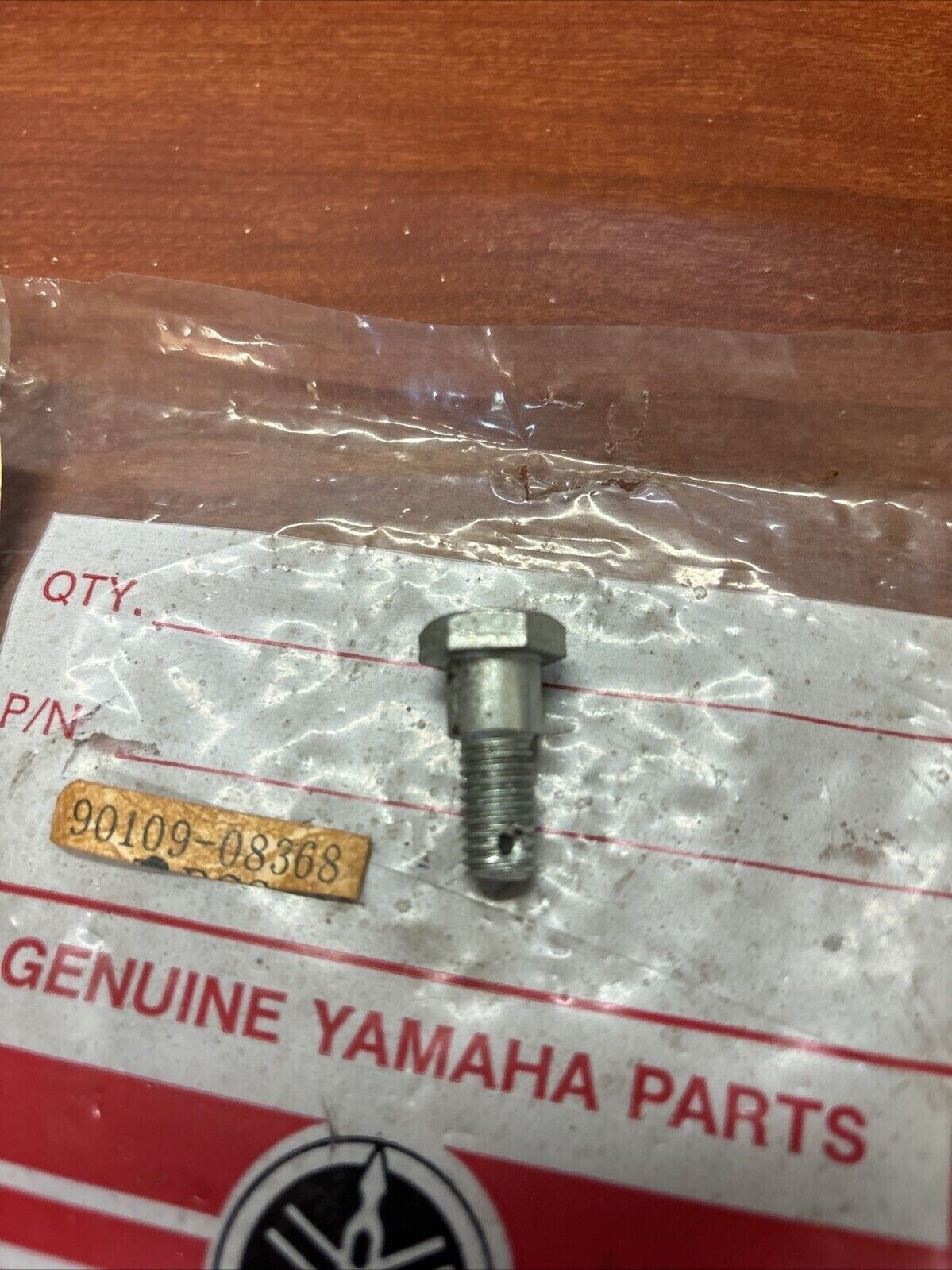 NOS Yamaha DT100 DT50 GT80 LB50 BOLT 183-25378-00-00 SUB 90109-08368-00 Y182
