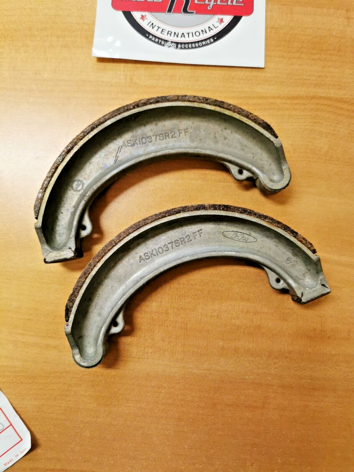 NOS HONDA CB360 CB350 CL360 CL350  SHOE   RR  BRAKE 43120-286-000  H23