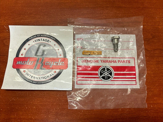 NOS Yamaha DT100 DT50 GT80 LB50 BOLT 183-25378-00-00 SUB 90109-08368-00 Y182