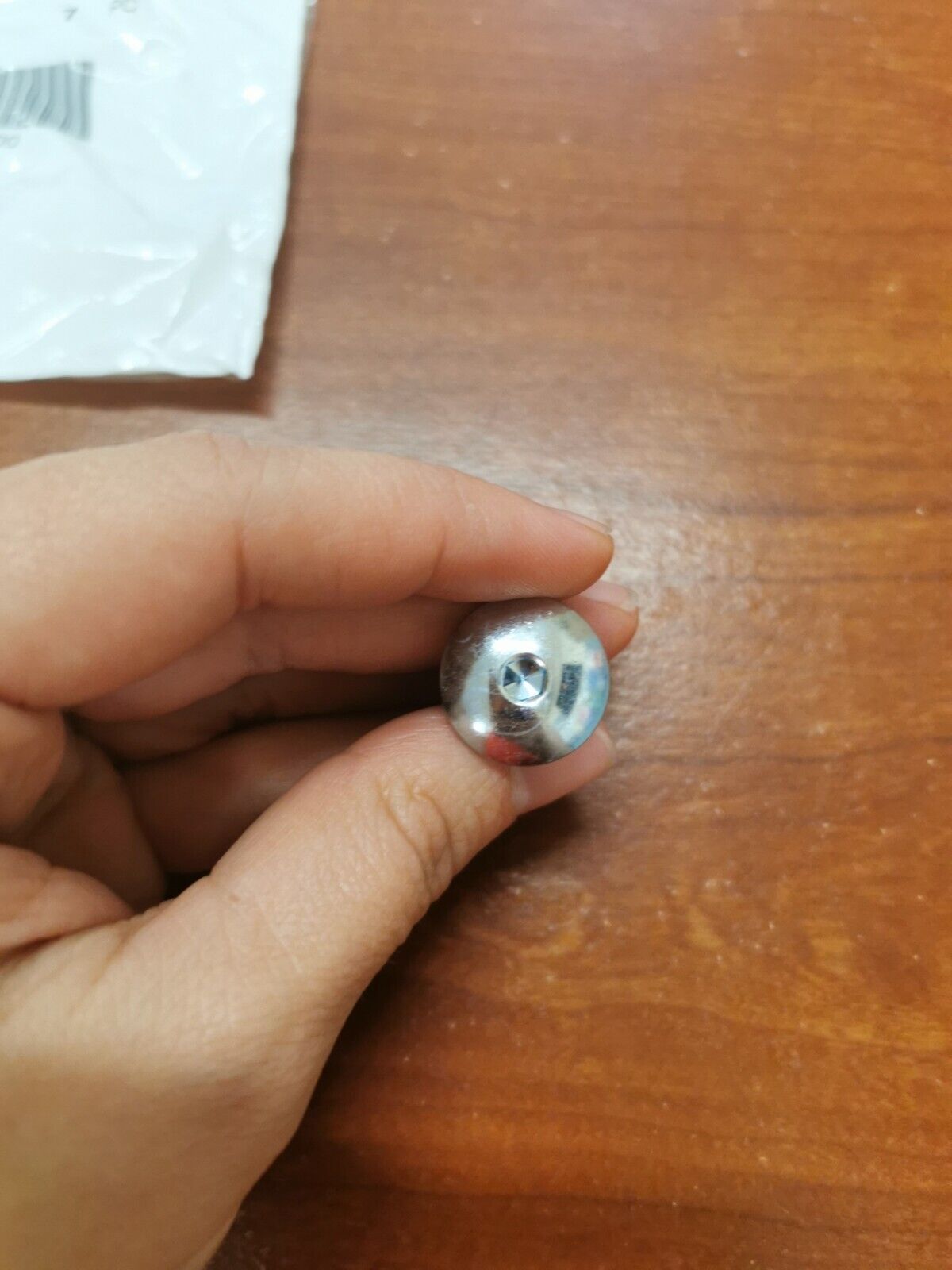 NOS Yamaha HEX. SOCKET BUTTON BOLT 90111-06814-00 Y81