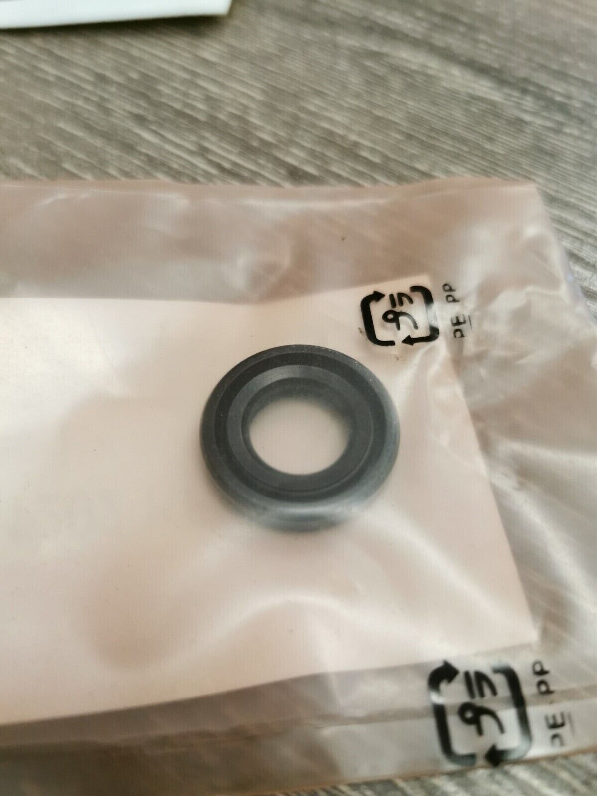 NOS HONDA CB750F GL1000 CB750K CB550F Z50A CA160  OIL SEAL 91202-KFL-841 H50