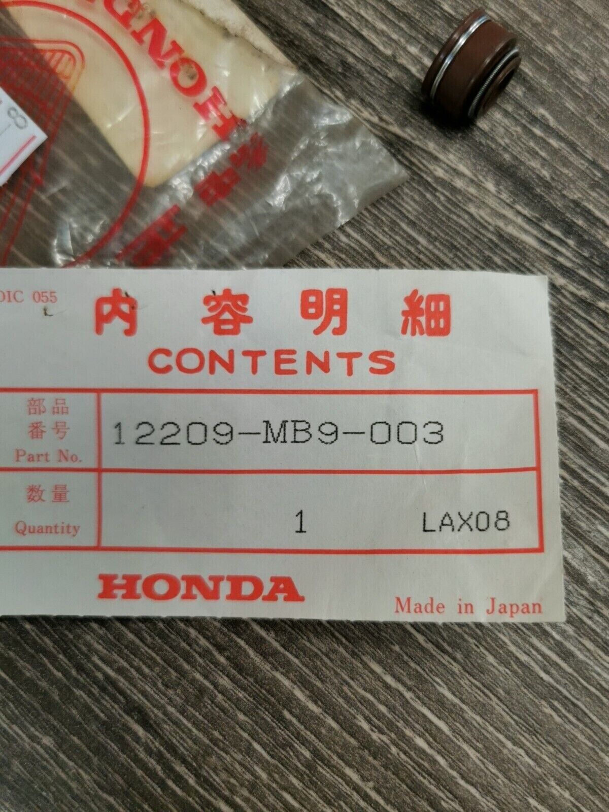 NOS HONDA VALVE STEM SEAL 12209-MB9-003  H55