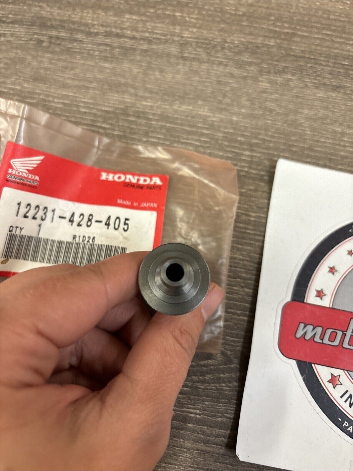 NOS Honda CB250RS XL250 VALVE GUIDE 12231-428-405 H117
