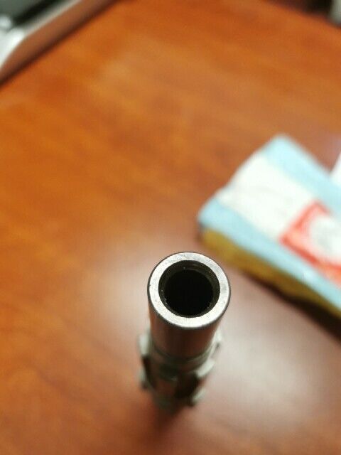 NOS Honda 1986 1987 CR250R TRANSMISSION COUNTERSHAFT 23221-KS7-000 H80
