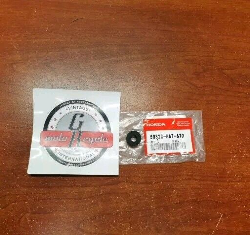 NOS Honda CBR600F ST1300 TRX350 XL700 BATTERY HOLDER RUBBER A 50328-HA7-670 H150