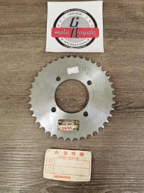 NOS HONDA C95 CA95 SPROCKET 40T 41201-201-000  H83